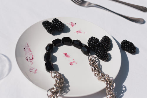 BLACKBERRIES CHAIN